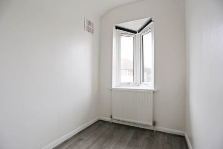 Price £2,100 pcm - Available Now - Unfurnished - Photo 4