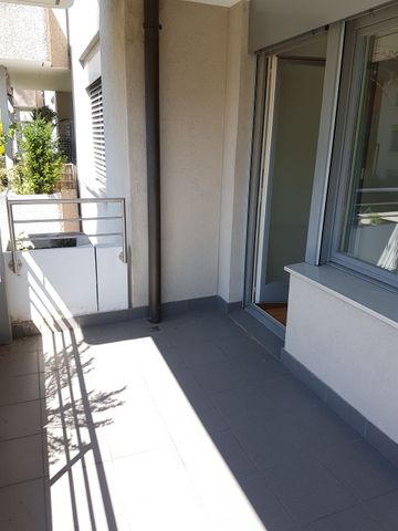 **Temporary residence until April 30, 2026** - Foto 3