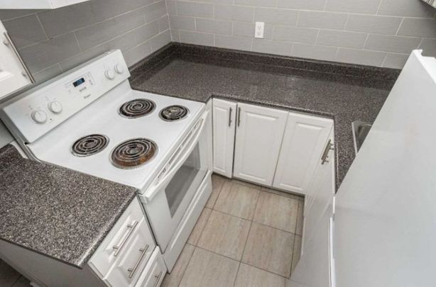 For Lease - 371 Rossland Road, Oshawa, Ontario - Photo 1