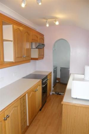 2 bedroom End of terrace house To Let - Photo 3