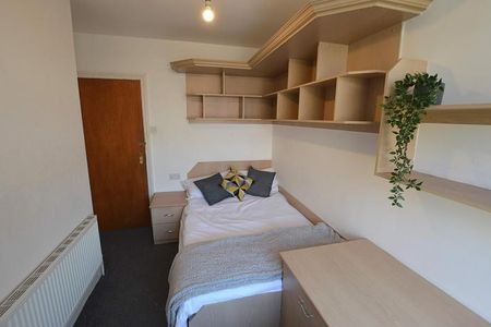 Chapel Street, - Photo 5