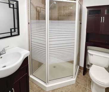 For Lease - 32 Collins Crescent Unit# Lower, Aurora, Ontario - Photo 5