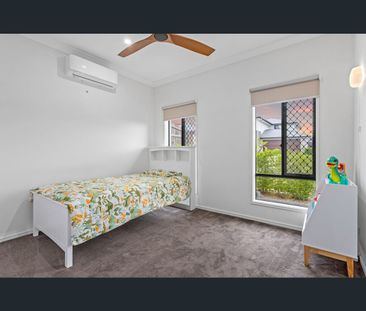 14 James Varghese Street, Spring Mountain, Qld 4300 - Photo 6