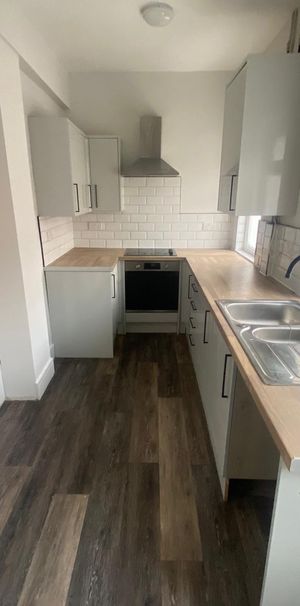 2 bed terraced house to rent in Bessemer Street, Ferryhill, Durham, DL17 - Photo 1