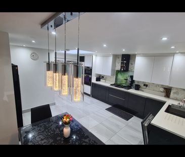 3 Bed Terraced House, Warden Avenue, HA2 - Photo 5