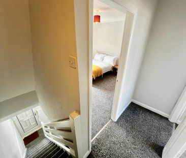 2 bedroom terraced house to rent - Photo 3