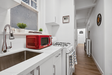 Entire Apartment - Charles St - Photo 4