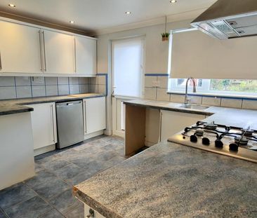 3 bedroom terraced house to rent - Photo 2
