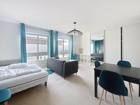 Appartement à louer - REIMS CENTRE- RUE DES MOISSONS - Photo 2