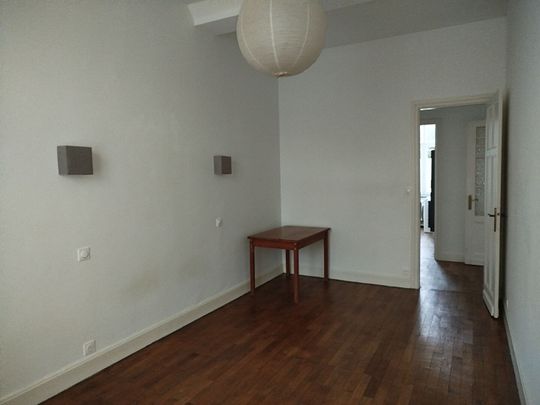 Location Appartement 2 pièces 65m² LILLE 59000 - Photo 1
