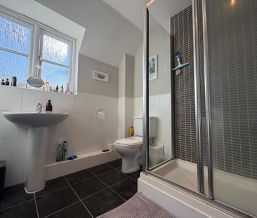 3 bedroom semi-detached house to rent - Photo 4