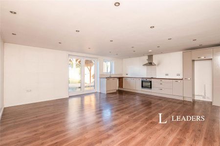 3 bedroom bungalow to rent - Photo 5