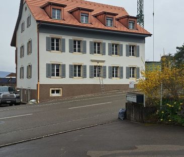 Moderne 4.5-Zimmer-Dachwohnung in Büsserach mit Balkon und schöner ... - Foto 4
