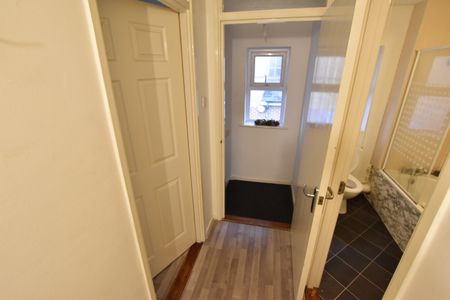 1 Bed Maisonette, Grove Road, LU1 - Photo 5