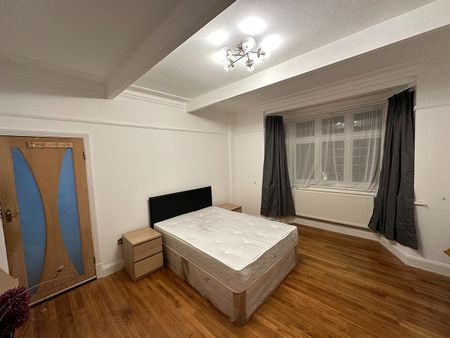 Room in a Shared House, Florida Road, CR7 - Photo 4