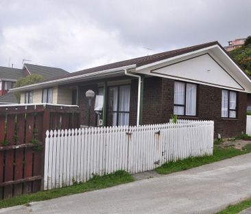 Cozy Home with Privacy in a Convenient Location - Photo 5
