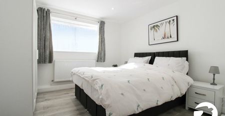 1 bedroom property to rent - Photo 2