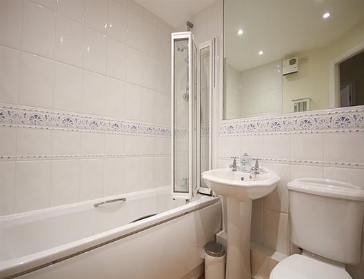 2 Bedroom Apartment To Let - Photo 1