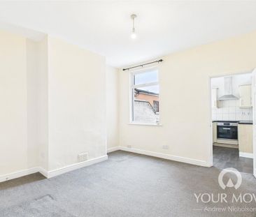 2 bedroom terraced house to rent - Photo 1