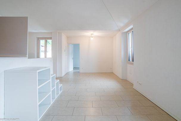 MELANO – 3.5 LOCALI RISTRUTTURATO CON COMFORT MODERNI - Foto 1