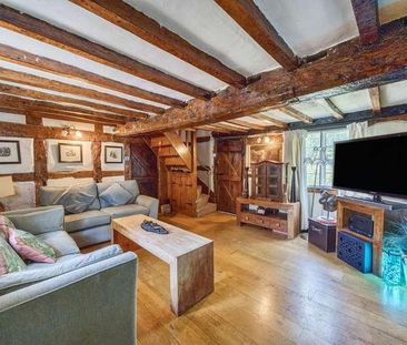 Swan Lane, Stoke Orchard, Cheltenham, Gloucestershire, GL52 - Photo 1