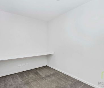 Apartment living in the centre of Tuggeranong - Photo 6