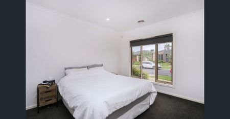 Modern 3-Bedroom Home - Photo 4