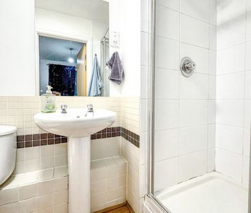 Churchill Way, Cardiff City Centre, Cardiff - Photo 2