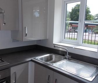 2 bedroom terraced house to rent - Photo 4
