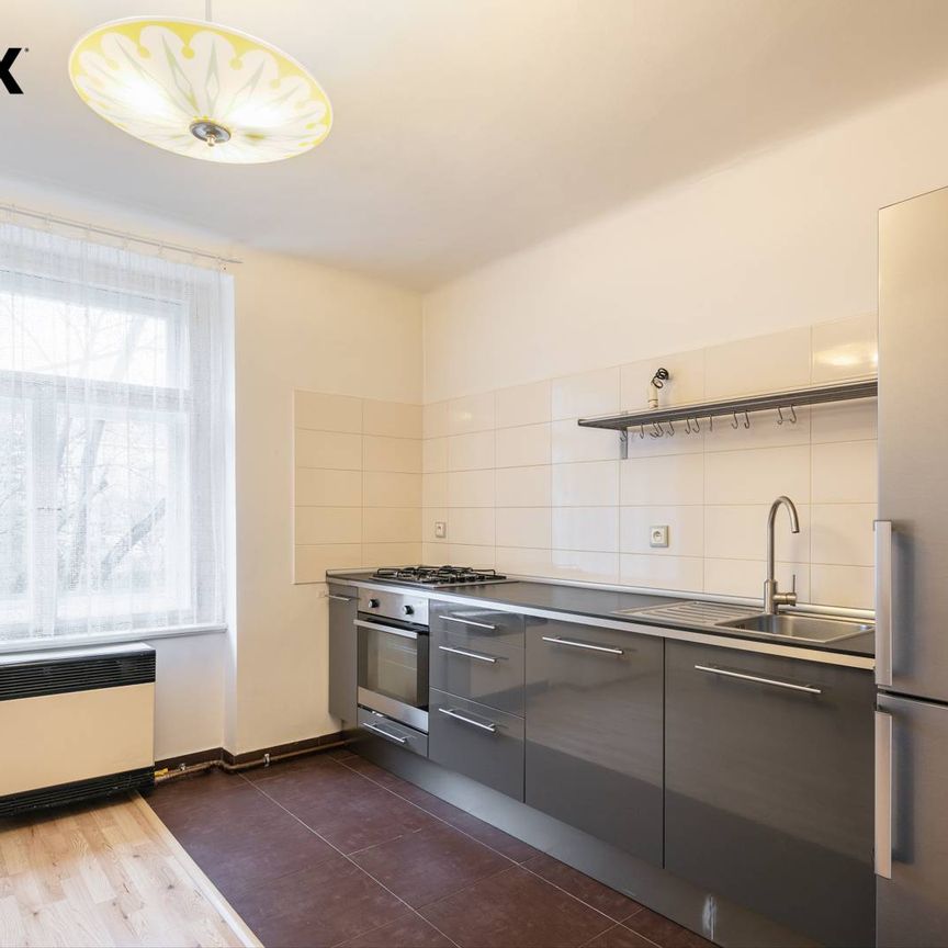 Pronájem bytu 1+1 v osobním vlastnictví 44 m², Praha 8 - Libeň - Фото 1