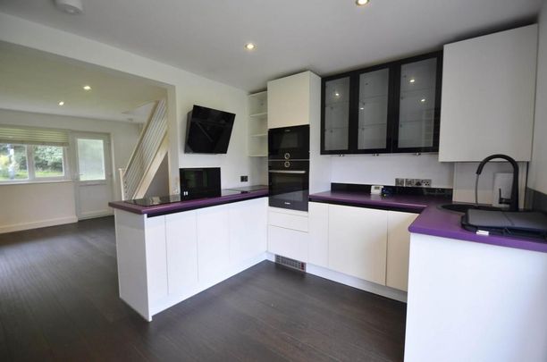 2 bedroom terraced house to rent - Photo 1