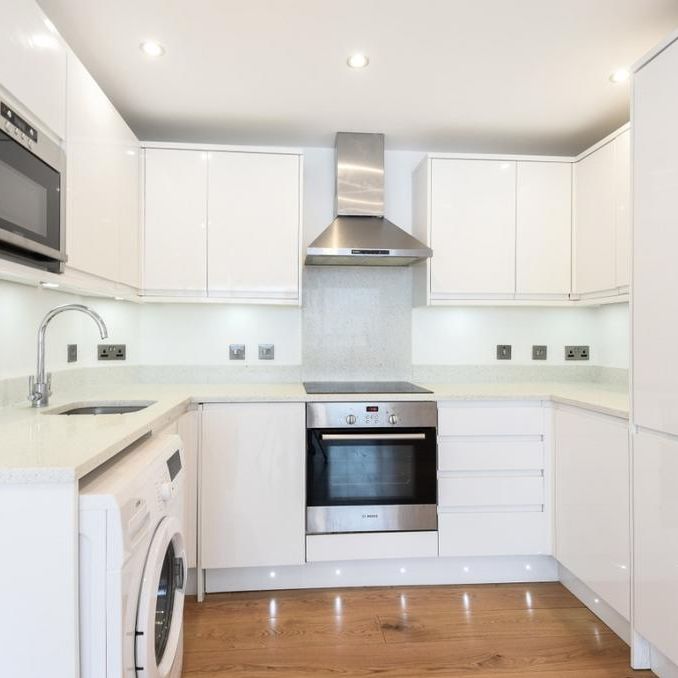2 bedroom flat to rent - Photo 1