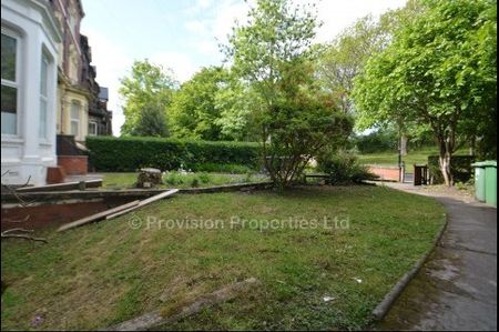 1 Bedroom Flats in Hyde Park - Photo 3