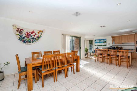 Welcome to 30 Ebeling Court! - Photo 4