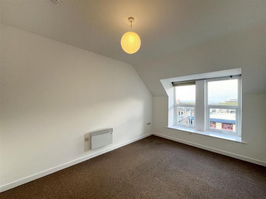 2 bedroom maisonette to rent - Photo 1