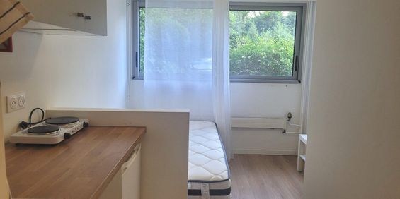 Location Appartement 1 pièce 11m² MARSEILLE 8ème - Photo 3