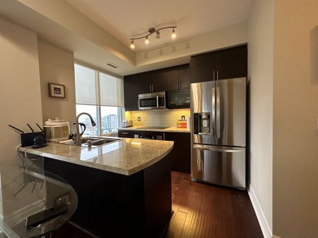 For Lease - 35 Balmuto Street Unit# 2906, Toronto, Ontario - Photo 2