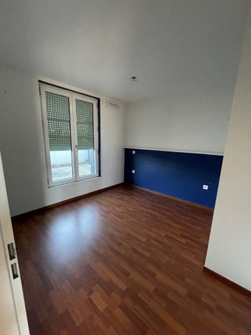 Location Appartement 4 pièces 78m² CENON 33150 - Photo 4