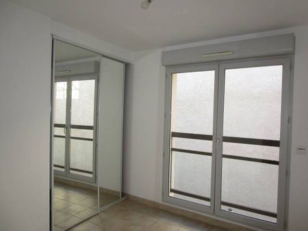 Location Appartement 3 pièces 63m² NARBONNE 11100 - Photo 3