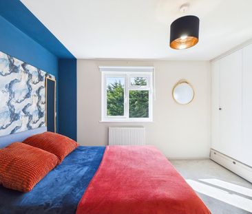 2 bedroom end of terrace house to rent - Photo 6