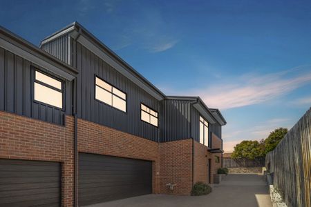 2/98 Tharwa Road, Queanbeyan - Photo 2