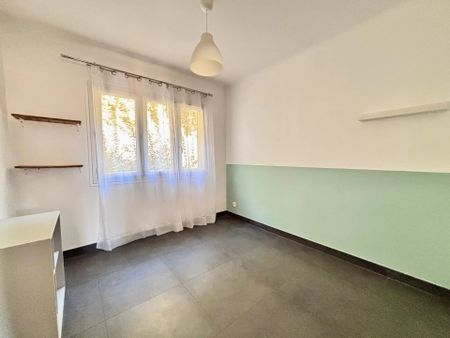 Location Appartement 3 pièces 55m² NICE 06000 - Photo 4