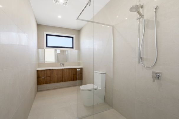 1/20 Westwood Drive, Bulleen VIC 3105 - Apartment For Rent | Domain - Photo 1