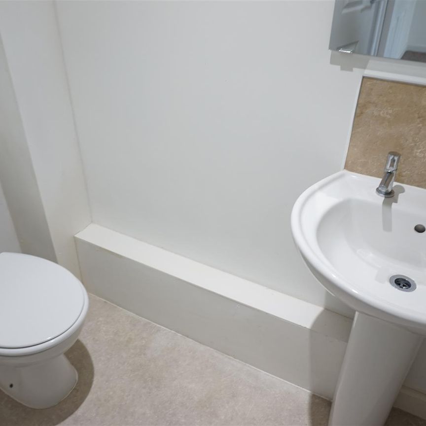 Evesham Road, Redditch - Photo 1