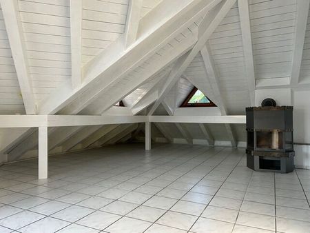 Charmante Dachwohnung mit Seesicht in Schmerikon - Photo 2