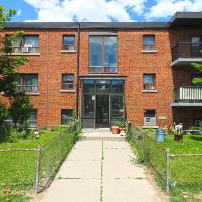 202-650 Dawes Rd: Vacant and Available Immediately! - Photo 4