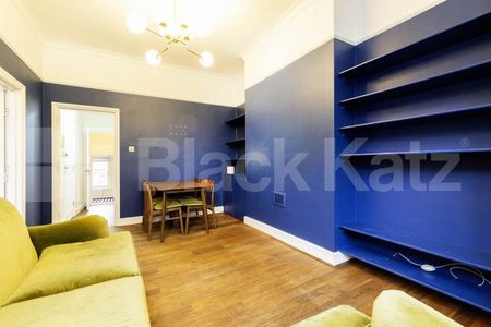 A beautiful 2 bedroom property set within a stunning period conversion - Photo 3