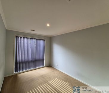 17 Rosling Lane, Dandenong - Photo 1