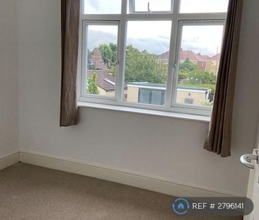 2 bedroom semi-detached house to rent - Photo 2