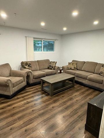 For Lease - 3237 Corry Crescent, Niagara Falls, Ontario - Photo 5